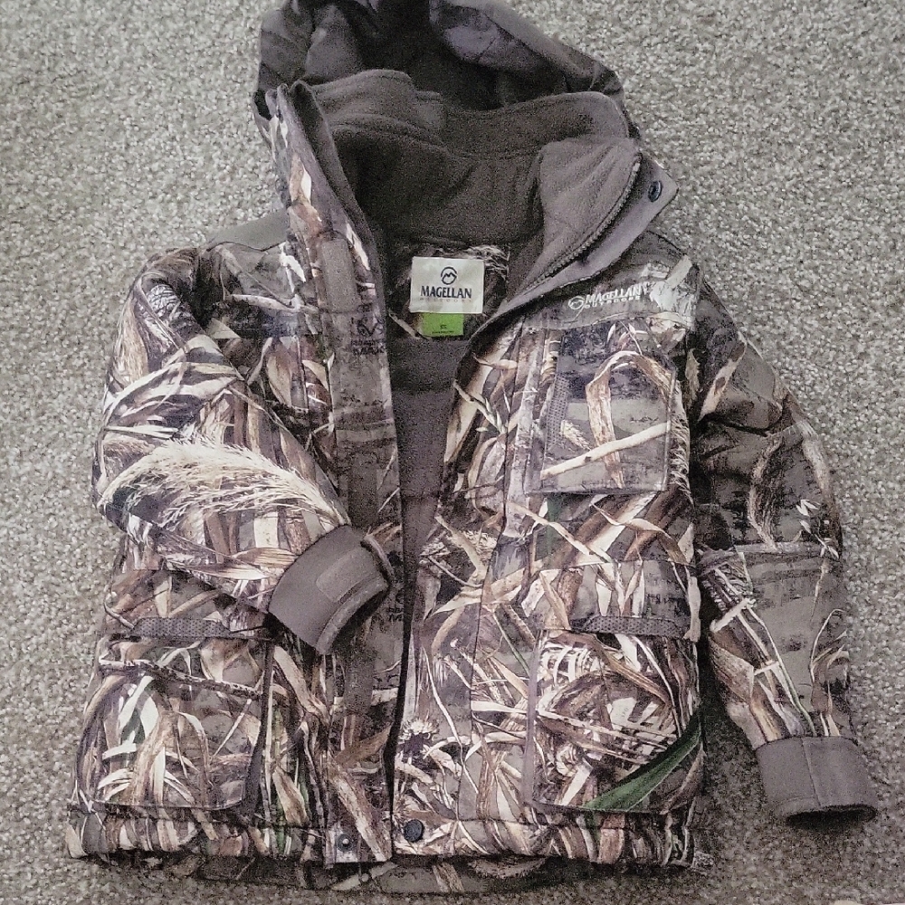 Magellan Outdoors Brown Camo Jacket